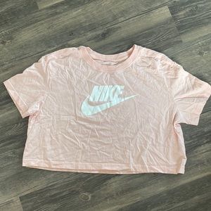 The Nike Tee, size L. Light pink. Crop top.